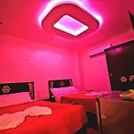 Magic Pyramid Inn
