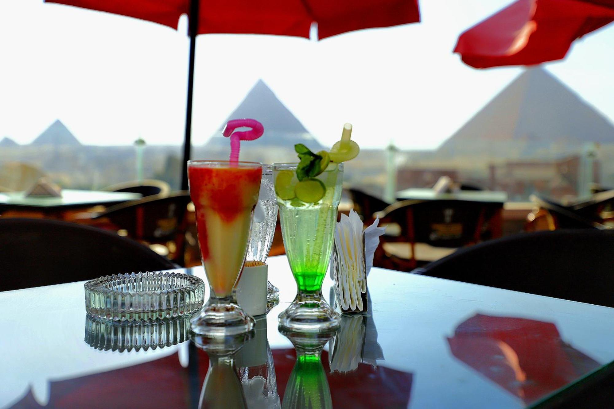 Magic Pyramid Le Caire