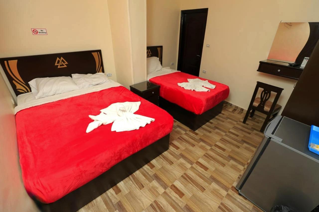 Hotel Magic Pyramid 3*