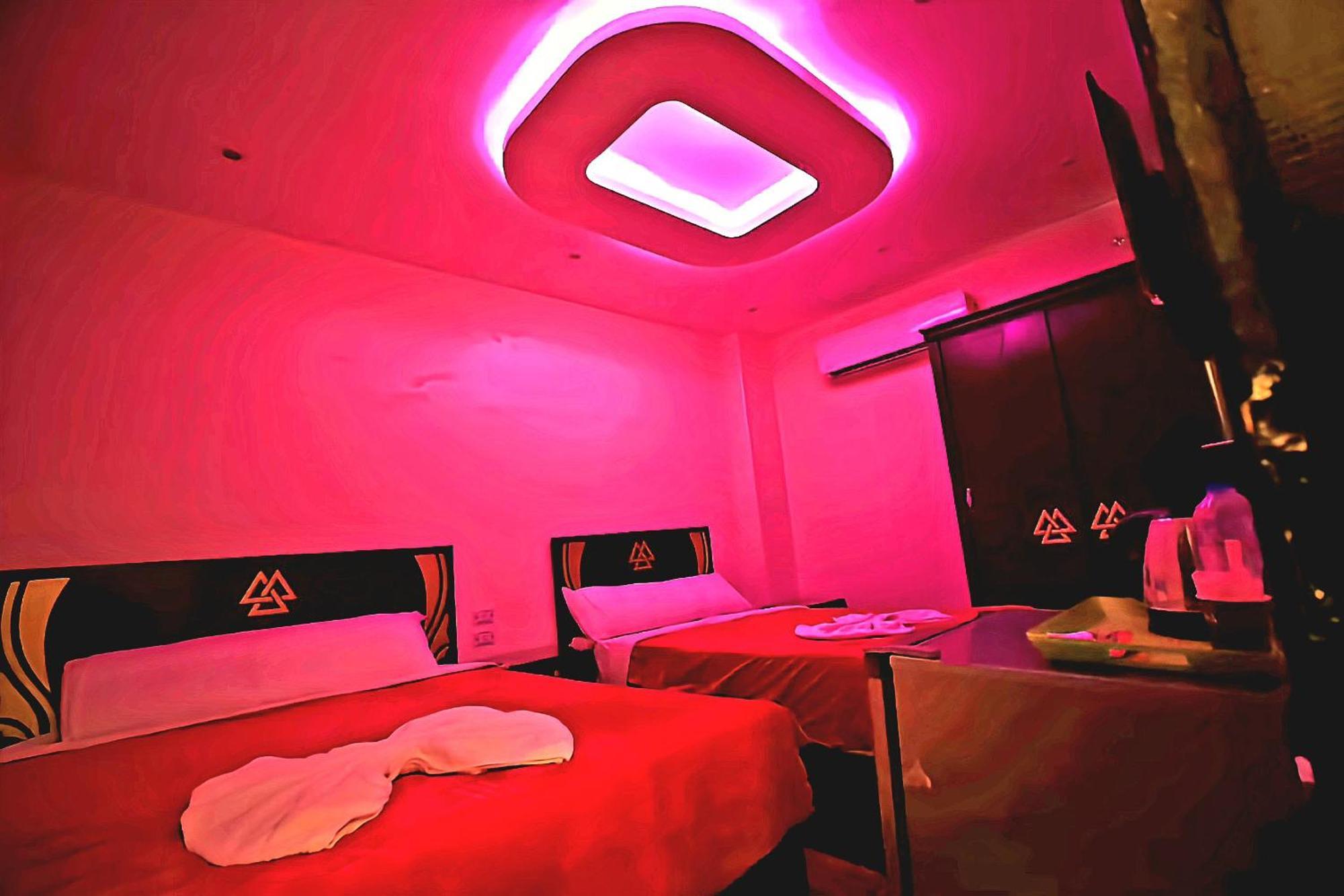 Hotel Magic Pyramid